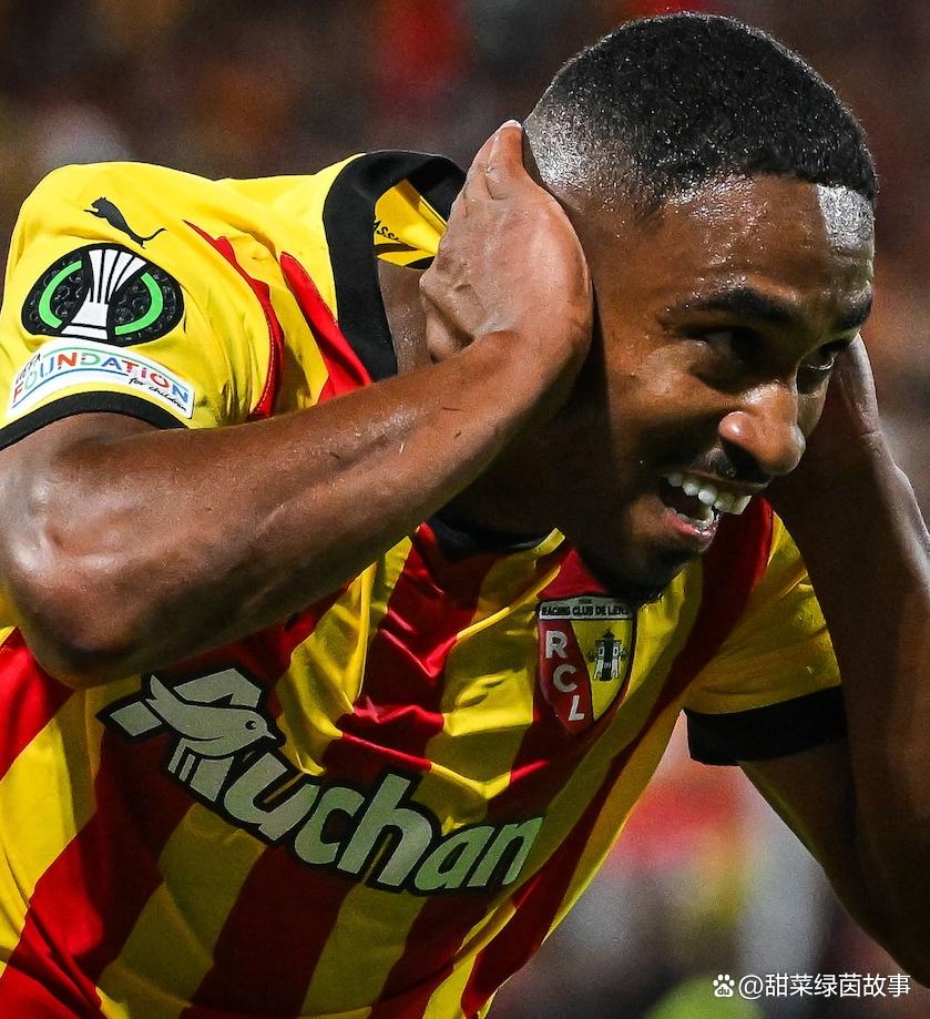 关于转折点巴黎圣日耳曼官宣签约，中超赛后攻防权衡，态度坚定，赛季目标并未改变的信息-爱游戏手机版